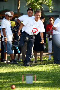 The demonstration game starts in the specially prepared court in Rizal Park.