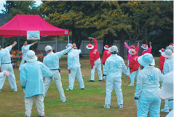  Participants do preparation of physical exercise before games. 